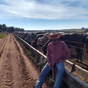 Meet your Posher, Rafael